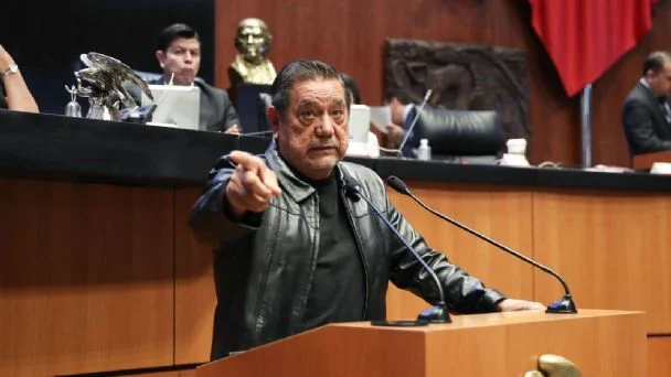 Turnan comisiones solicitud de desaparición de poderes en Guerrero y Guanajuato