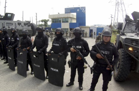 Condena internacional a Ecuador por violación de embajada mexicana