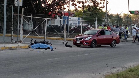 Fatal accidente: Motociclista muere al derrapar en el Periférico de Mérida