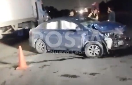 Choque entre autos deja dos heridos en la Carretera a Monclova