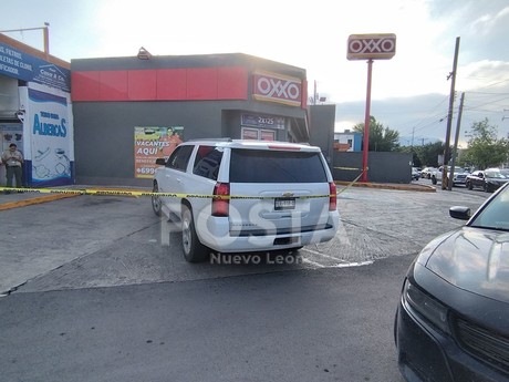 Detienen a un sujeto tras persecución en Monterrey
