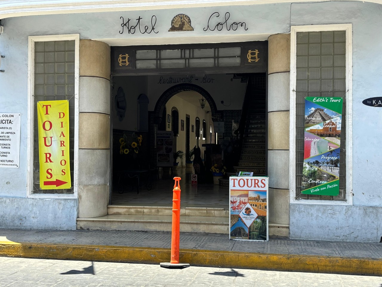 Venta de tours guiados en el centro de Mérida. Foto: Alejandra Vargas