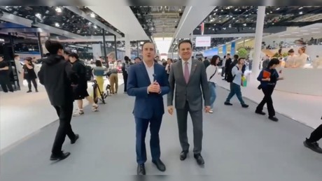 Esteban Villegas y Manolo Jiménez en China; Viene un buen proyecto en La Laguna