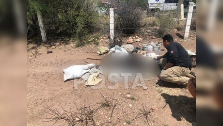 Encuentran cadáver de un indigente junto a la carretera Durango - Parral