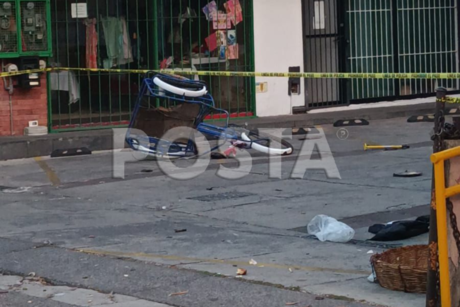 Ambulancia privada atropella y mata a vendedor de café en Iztapalapa