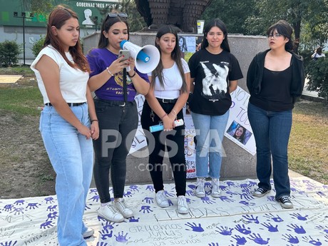 Estudiantes de derecho rinden homenaje a Debanhi Escobar