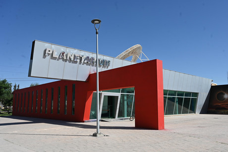 Van por reconocimientos al Planetarium Torreón por cobertura de eclipse de Sol