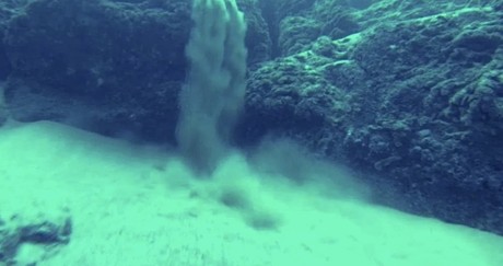 Descubre las cascadas de arena submarina en Los Cabos