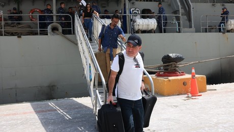 Llegan a Yucatán los 34 mexicanos evacuados de Haití