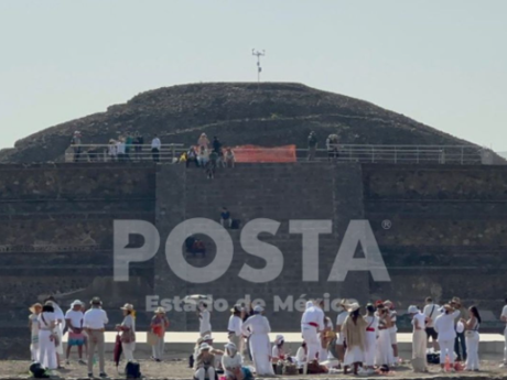 Teotihuacán: espectacular eclipse solar atrae a cientos de visitantes