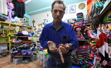¿Dónde encuentras juguetes tradicionales mexicanos en Saltillo?