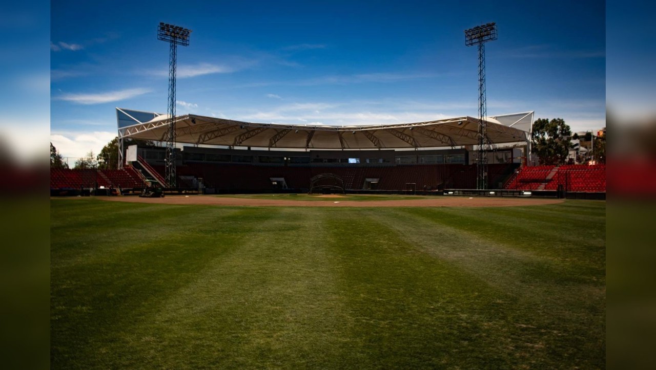 El estadio Francisco Villa durante el pasado eclipse solar del lunes ocho de abril. Foto: Facebook Caliente de Durango.