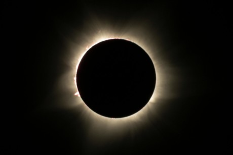 ¿Cuánto tiempo esperaremos para ver otro eclipse total de sol?