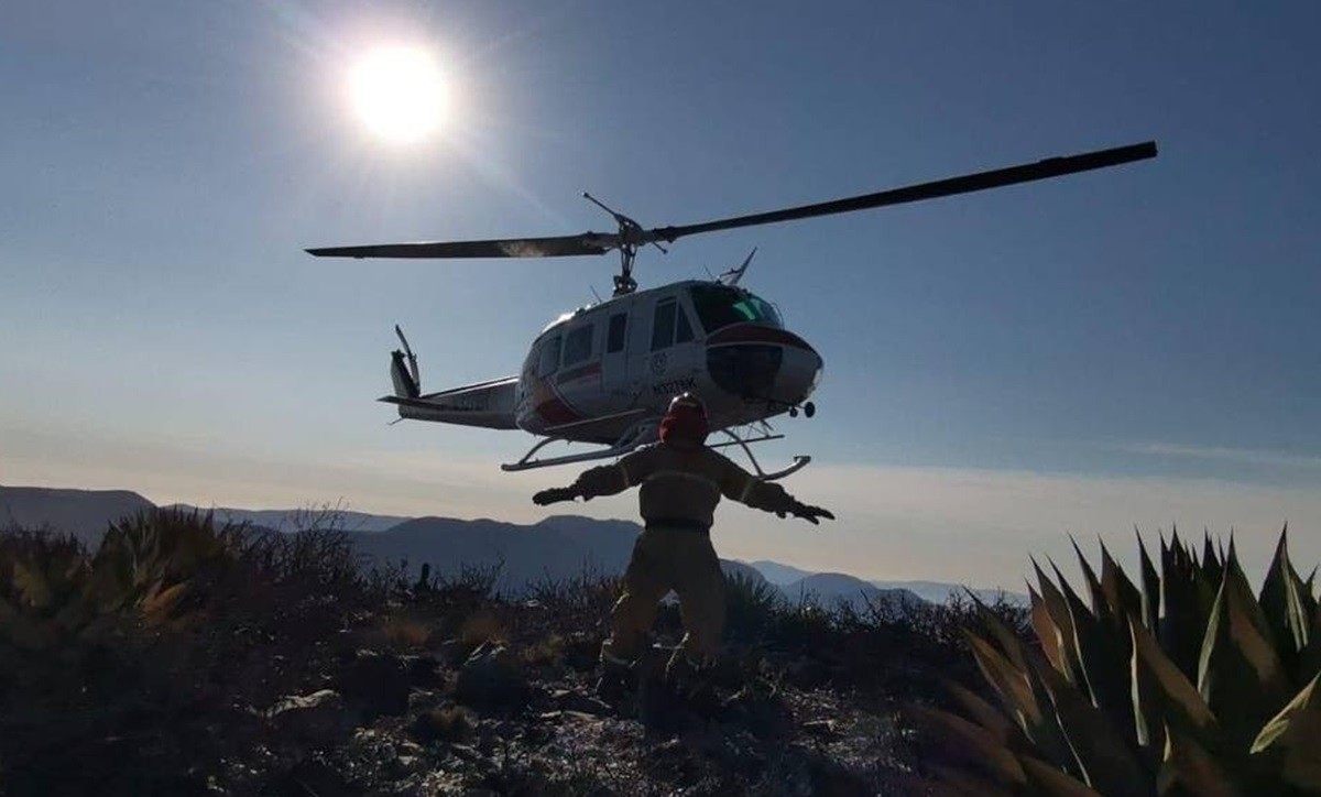 Protección Civil rescató a tres personas extraviadas en el Cerro de la Silla; afortunadamente, no se reportaron lesionados en los parajes turísticos más visitados del estado. Foto: Protección Civil de Nuevo León