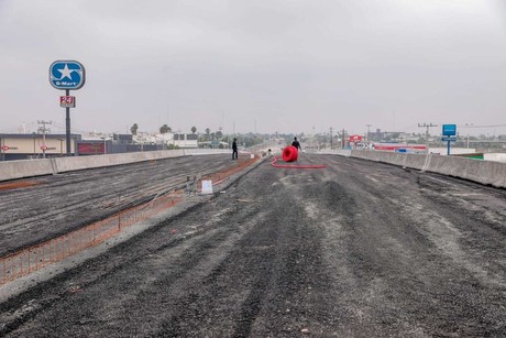 Avanza 80% construcción del puente vehicular en Nuevo Laredo