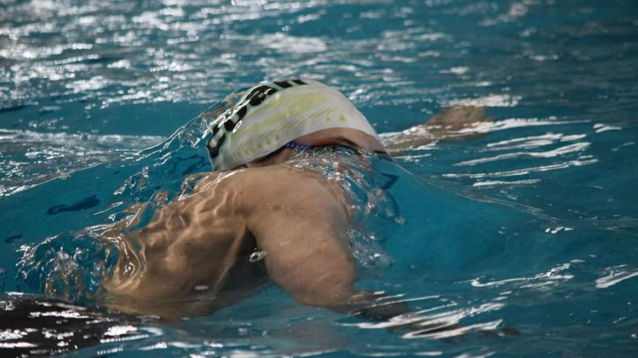 Nadador coahuilense durante el Clasificatorio de Natación en Guadalajara / Foto: Instituto Estatal del Deporte de Coahuila