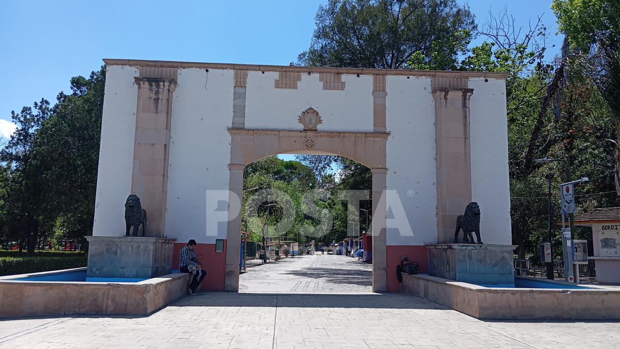 Los parques Guadiana y Sahuatoba continuarán cerrados; se invita a la población en general a tener precaución cerca de las zonas arboladas. Foto: Lorena Ríos