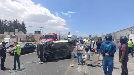 Choque deja nueve heridos en la carretera Toluca - Naucalpan