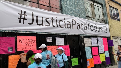 ¡Exigen justicia!, manifestantes se presentan en casa de presunto feminicida