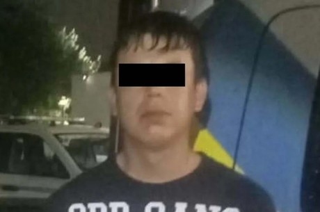 Arrestan a hombre por amenazar a otro con arma blanca en Monterrey