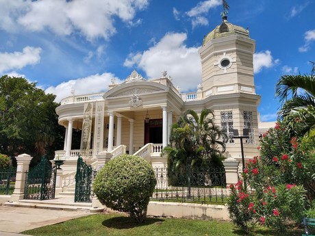 Quinta Montes Molina, la historia de la icónica mansión en Paseo de Montejo
