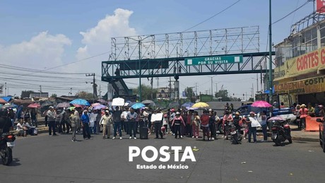 Bloquean por falta de agua avenida Bordo de Xochiaca en Chimalhuacán (VIDEO)