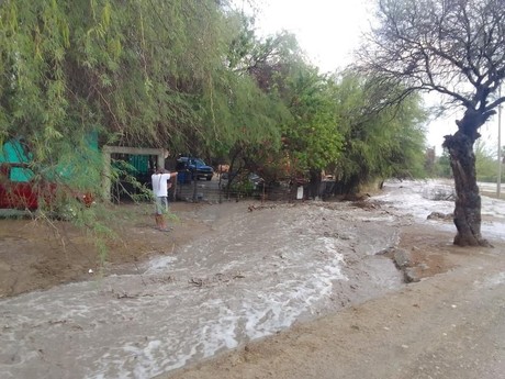 Lluvia y granizo sorprenden a Jaumave