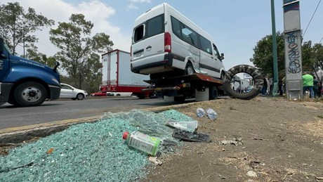 Tlalnepantla: Volcadura de vagoneta deja 10 estudiantes heridos