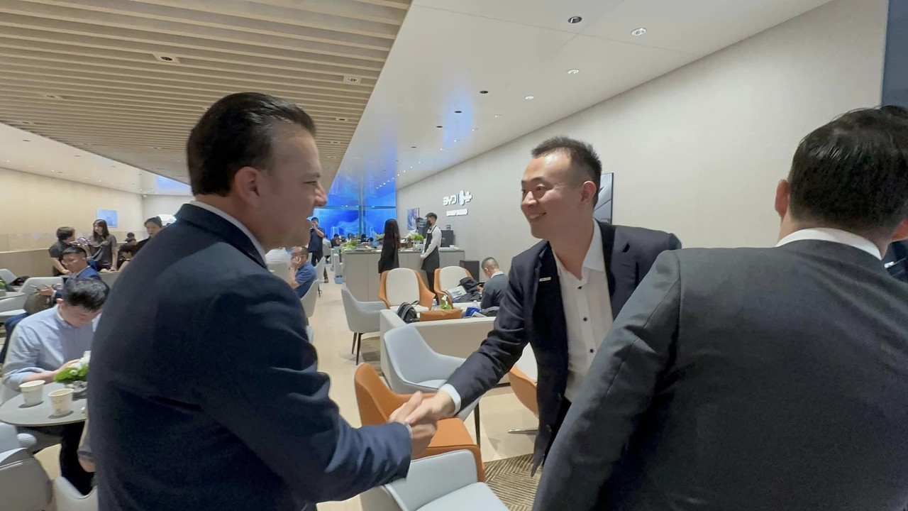 El gobernador del estado, Esteban Villegas Villarreal, sigue en su gira por China en donde continúa reuniéndose con empresarios. Foto: Cortesía.