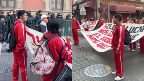 Manifestantes exigen reapertura de Escuela Normal Rural en Palacio Nacional