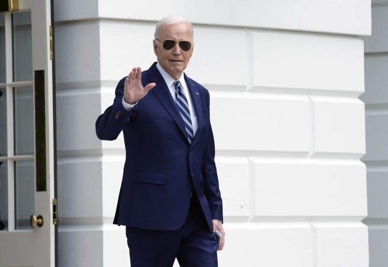 Biden y AMLO anuncian nuevas acciones para combatir la inmigración ilegal. Foto. AP