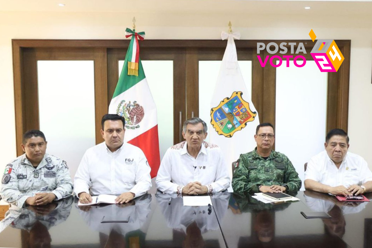 El gobernador de Tamaulipas dirigió un mensaje en compañía de integrantes de la Mesa de Seguridad de Tamaulipas, en relación al asesinato del candidato Noé Ramos en El Mante. Foto: Agencia