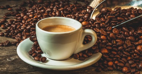 ¿Hay un mejor momento para tomar el café por la mañana?