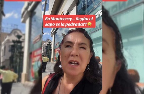 ¿Según el sapo es la pedrada? Mujer sorprendida por cobro de taxis en Monterrey
