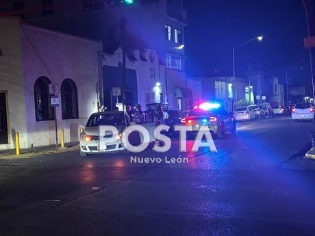 Deja choque 2 lesionados en Centro de Monterrey