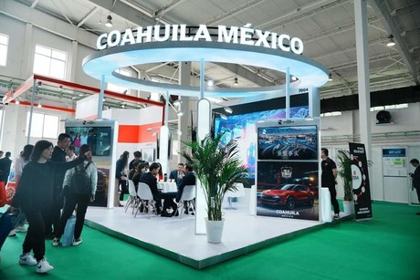 Destaca Coahuila en stand de Auto Show de Beijing 2024