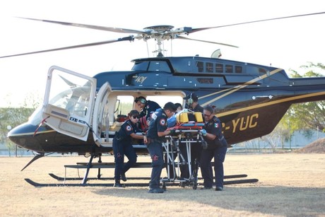 Trasladan en helicóptero a paramédicas que se accidentaron en Valladolid