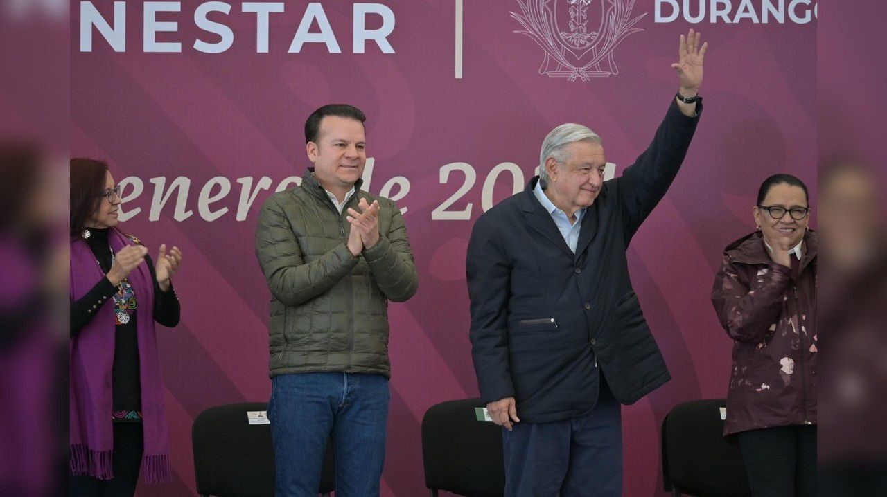 El presidente López Obrador junto al gobernador Esteban Villegas durante su última visita a la capital duranguense en enero de 2024. Foto: Oscar Díaz.