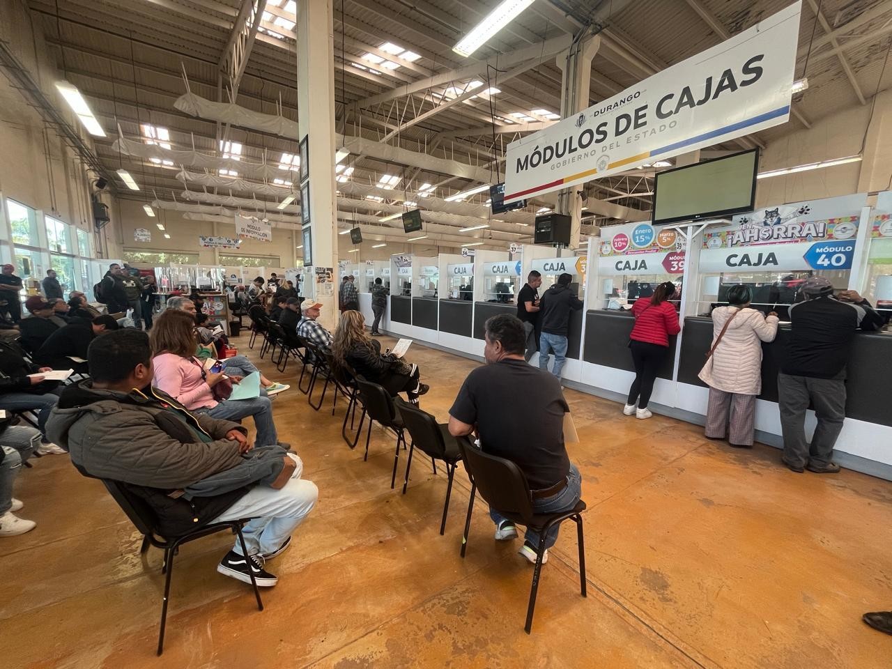 Los duranguenses podrán acceder a descuentos de pago de sus contribuciones hasta el mes de julio. Foto: Jesús Carrillo.
