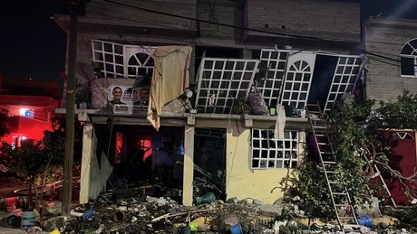 Explota destruye vivienda, deja ocho heridos en Chalco