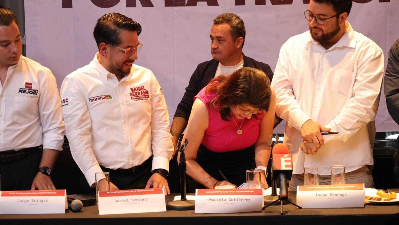 Mariela Gutiérrez firma Pacto Metropolitano para la transformación en Naucalpan. Foto: Especial