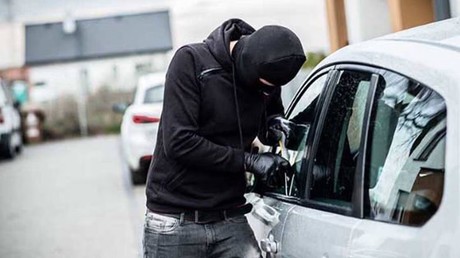 Detienen a seis personas por robar 400 autos en EU