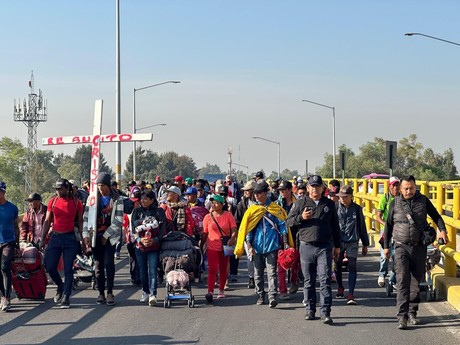 Caravana migrante visita la Basílica de Guadalupe