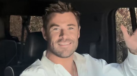 Chris Hemsworth ya tiene su estrella en el Paseo de la Fama de Hollywood (VIDEO)