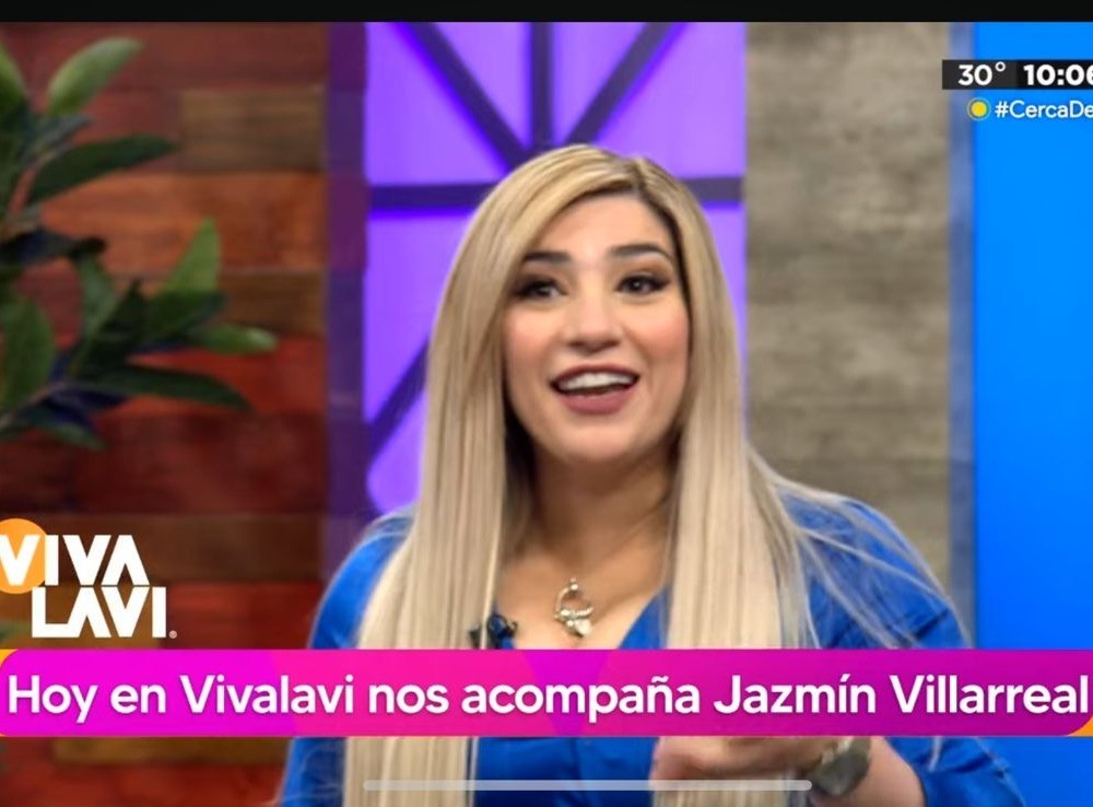 Jazmín con J de regreso a Multimedios en el programa Vivalavi. Foto: Multimedios.