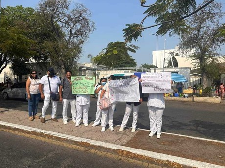 Empleados del hospital Agustín OHorán exigen justicia laboral en Yucatán