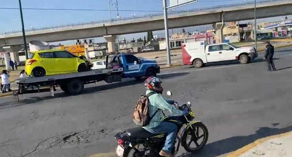 Toluca: Automovilista fallece tras choque con pipa. Foto: Captura de pantalla