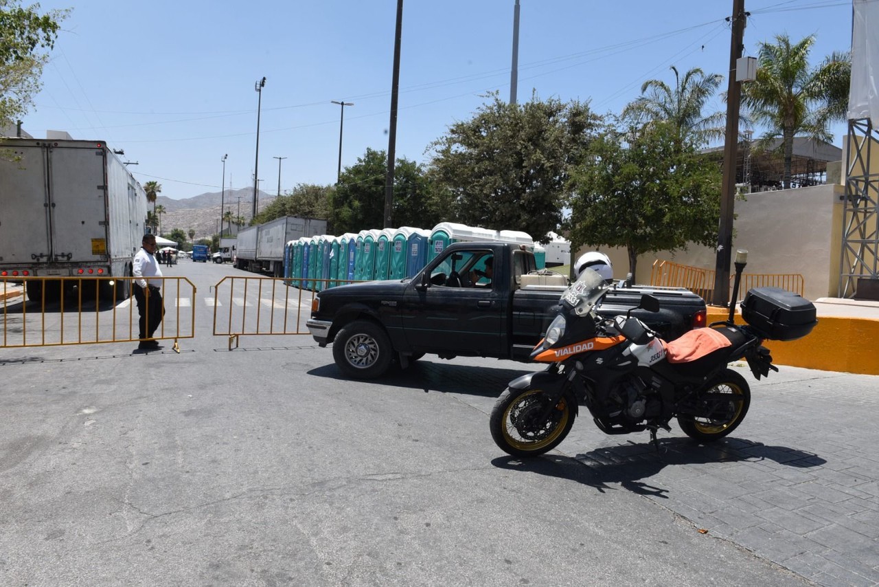 El operativo contará con la participación de 73 oficiales de Tránsito y Vialidad. (Fotografías: Gobierno de Torreón)