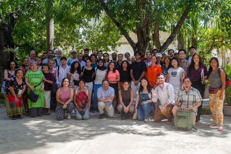 Estudiantes de la  UCL visitan Yucatán para analizar el Tren Maya