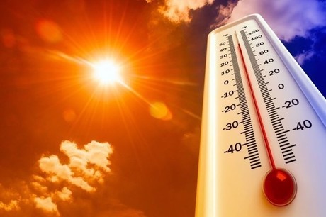 Tercer ola de calor llega a Monterrey con más de 44°C